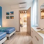 Ponte Squero Flat M0270423226 Apartman