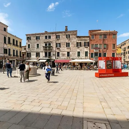 Ponte Squero Flat M0270423226 Appartement *