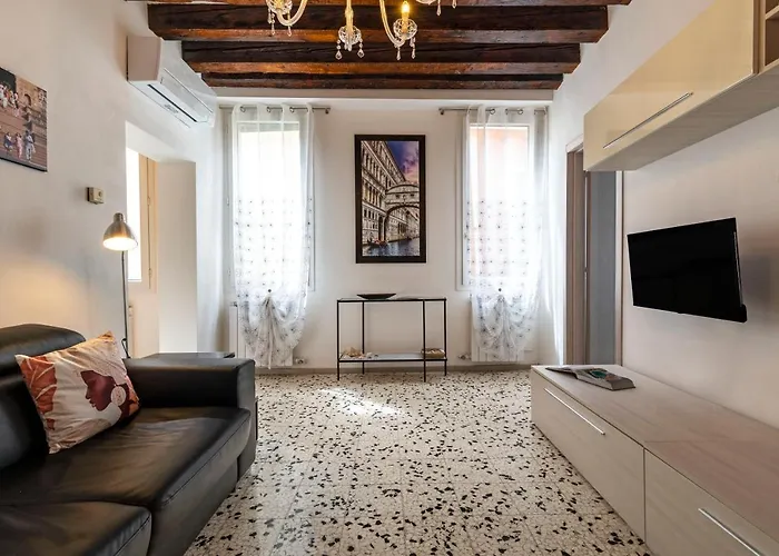 Ponte Squero Flat M0270423226 Appartement Venise